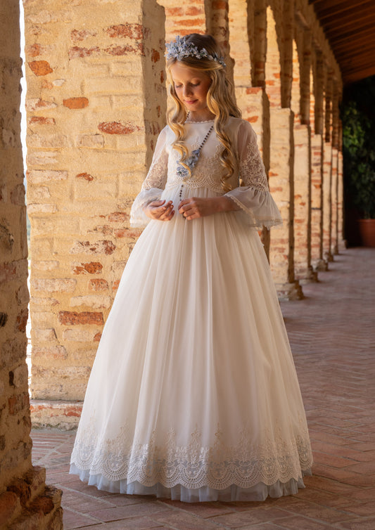 Vestido VICTORIA de comunión para niña de la marca Manuela (corona de flores incluida)