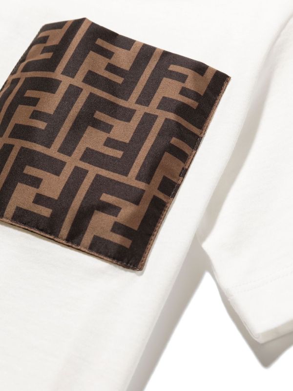 Polo blanco con logo estampado de la marca Fendi Kids
