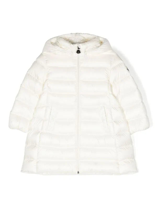 Abrigo color blanco con parche del logo MONCLER