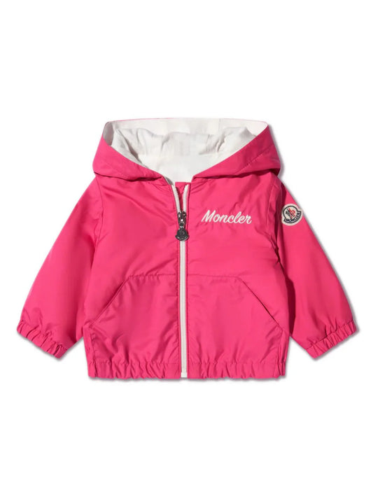 Chaqueta fuxia con capucha de la marca MONCLER