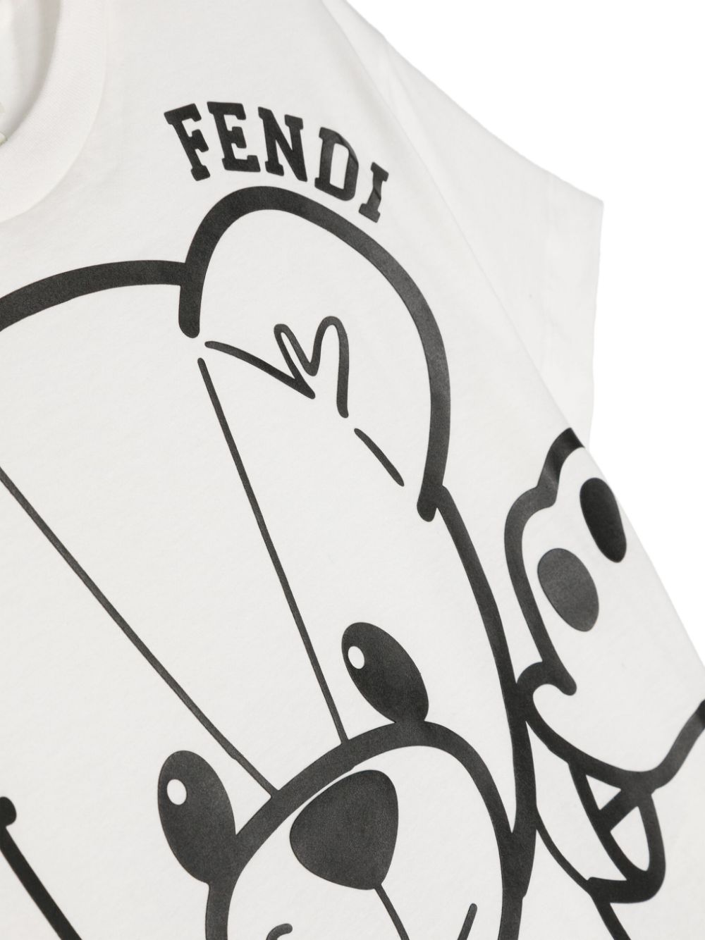 Camiseta blanca estampado de oso y logo  de la marca Fendi Kids