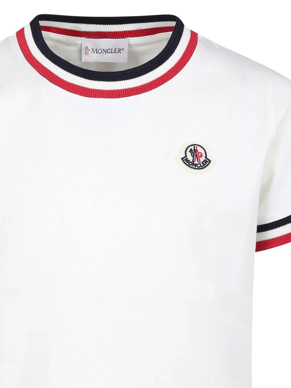 Camiseta blanca con logo estampado de la marca MONCLER