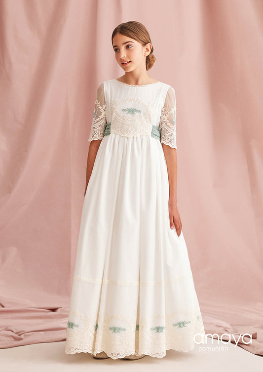 Vestido de comunión Esmiralda de la marca AMAYA