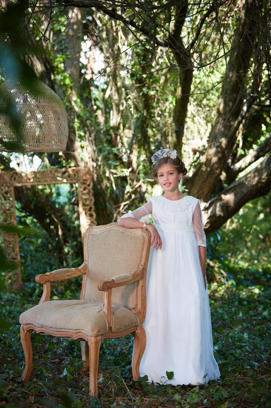 Vestido Cayetana de comunión para niña de la marca Flor de C