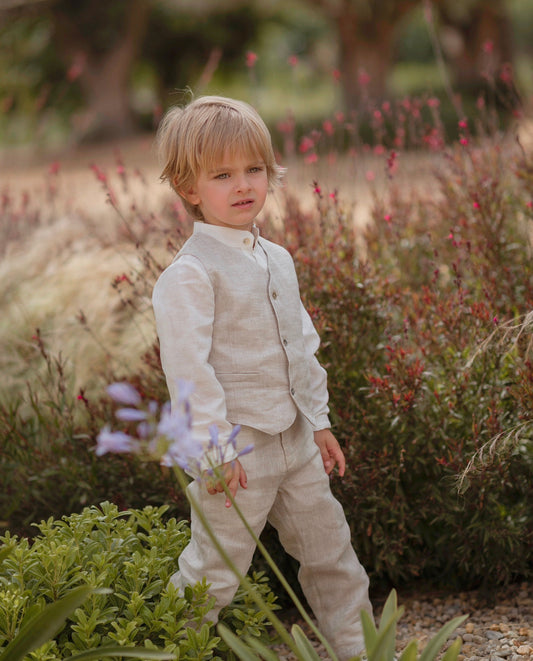 Traje de lino 510 para el niño en color beige Mimilú